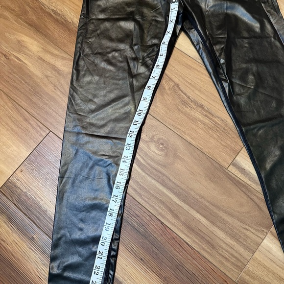 Kimberly C Black Faux Leather Leggings High Rise M NWT - Picture 3 of 9